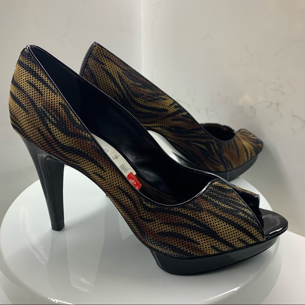 CARLOS women's Zebra print heel size 9.5 - Picture 2 of 9